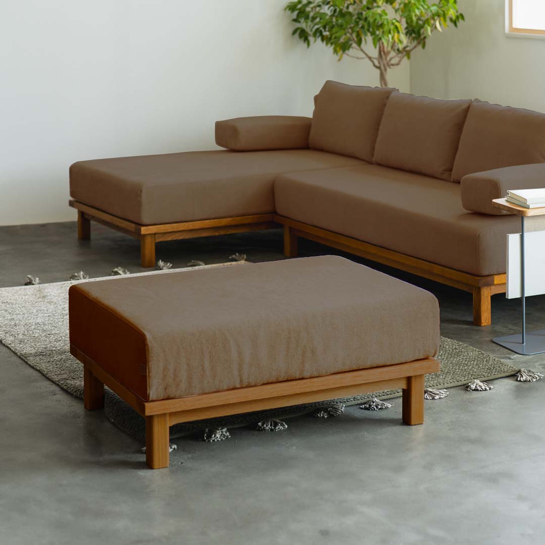 ライトブラウン