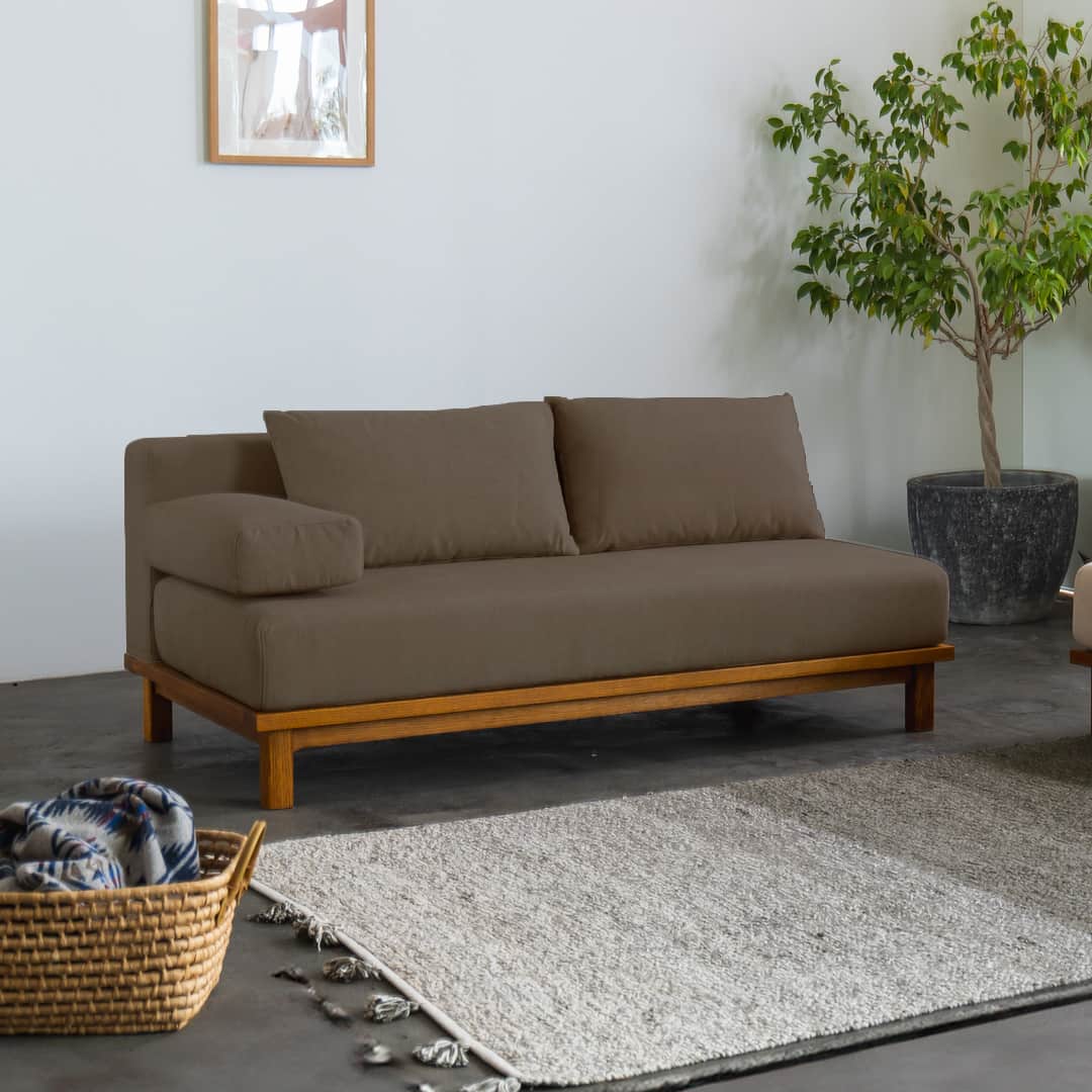 ライトブラウン