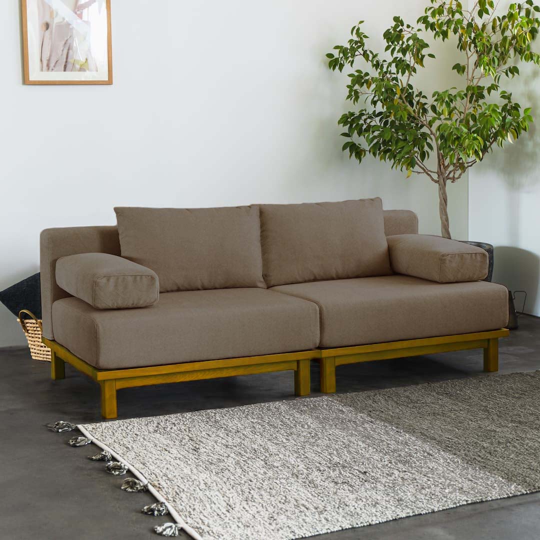 ライトブラウン